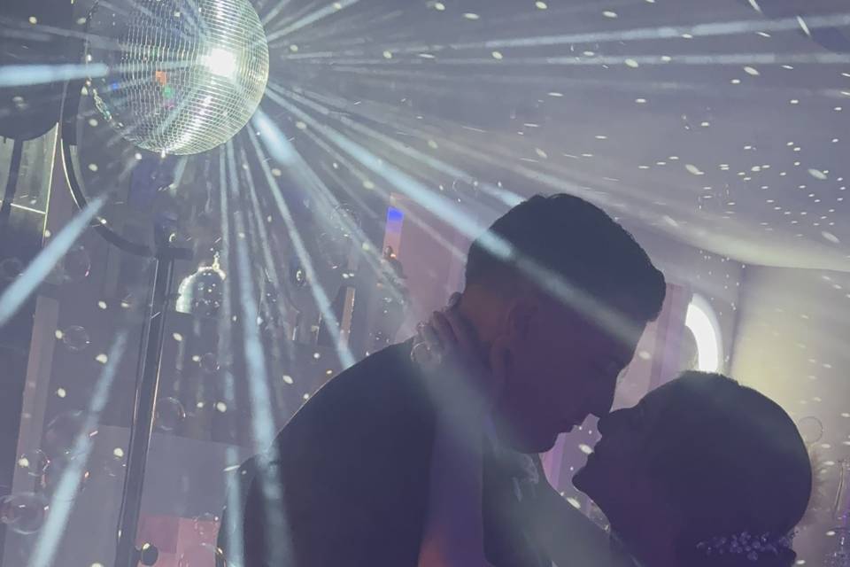 Ballo sposi effetti luce