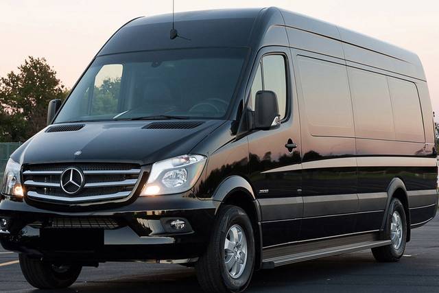 Mercedes Sprinter Minibus