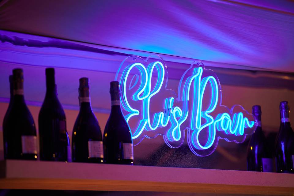 Elis Bar