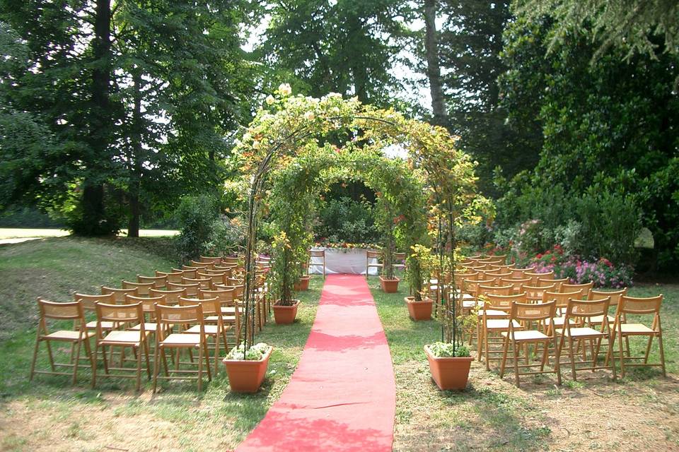 Matrimonio nel parco