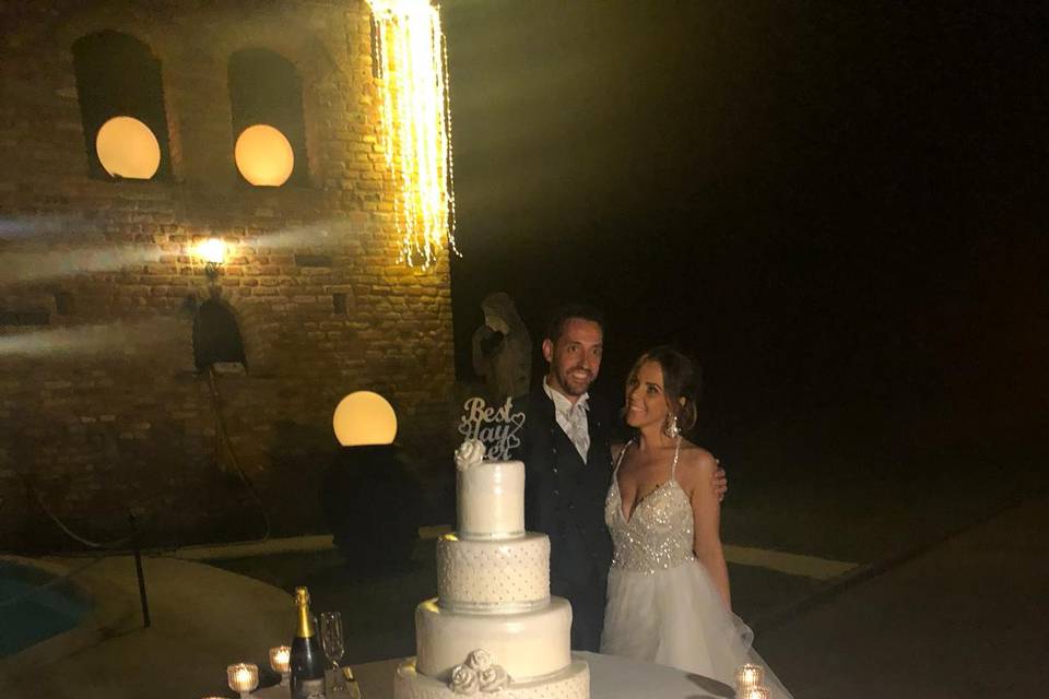 Sparkling wedding cake