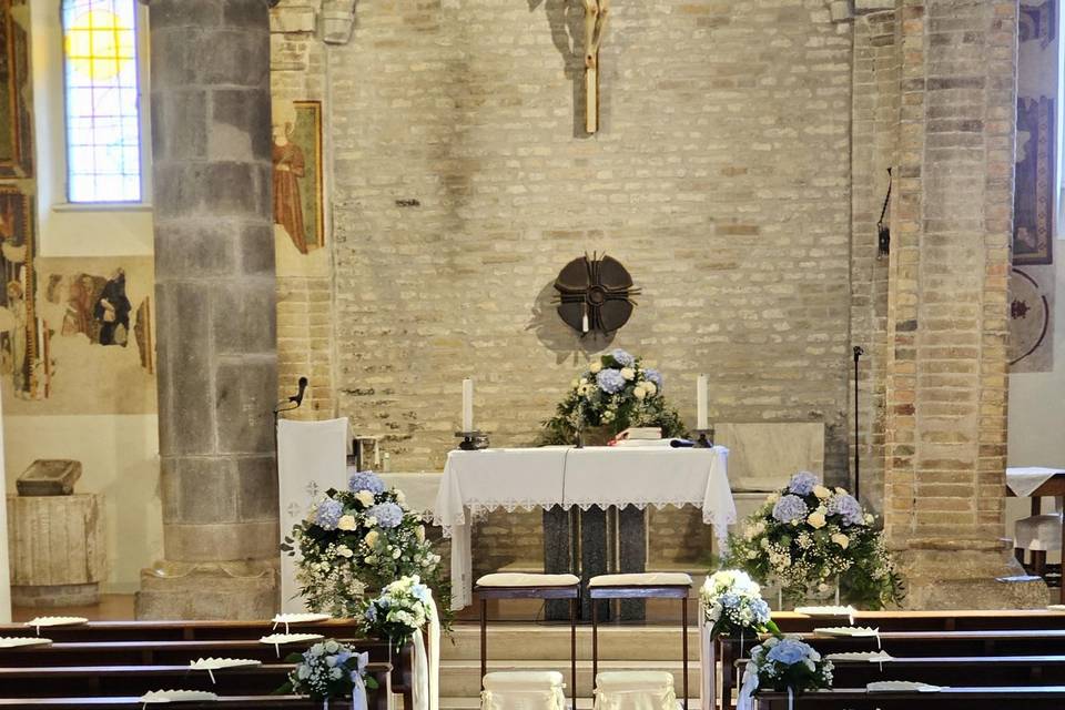 Interno Chiesa-Torre di Palme