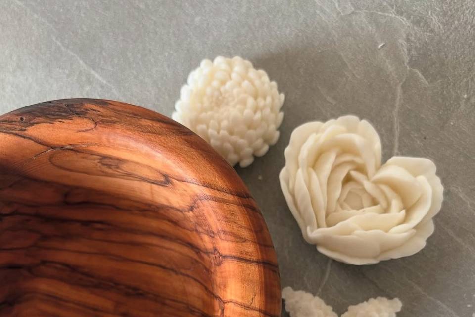 Legno d’ulivo e cera di soia