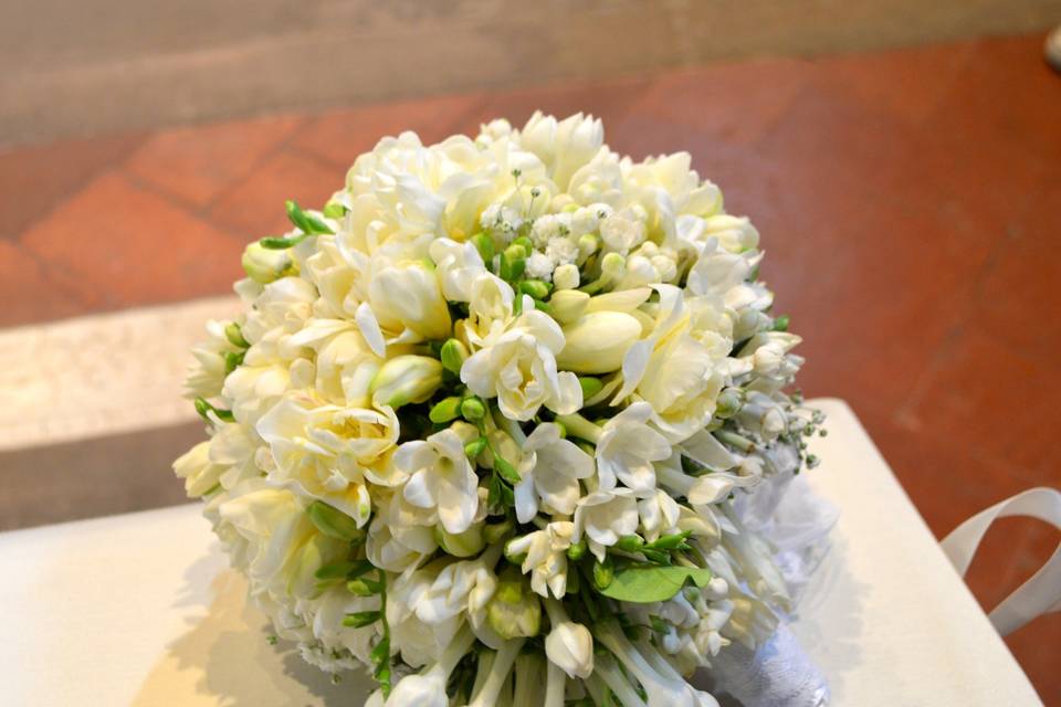 Bouquet fresia, stephanotis