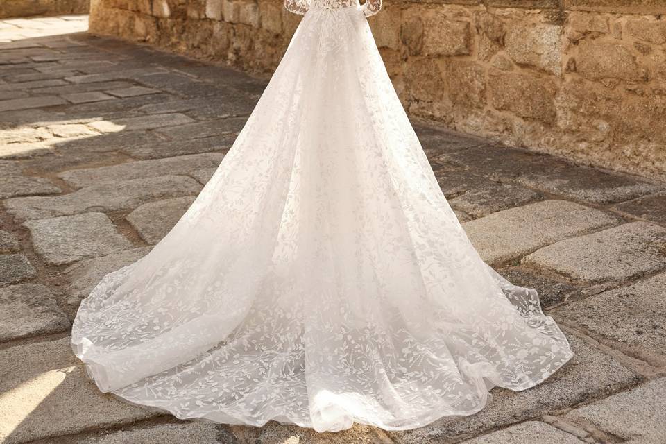 Adriana Alier 27 Penny