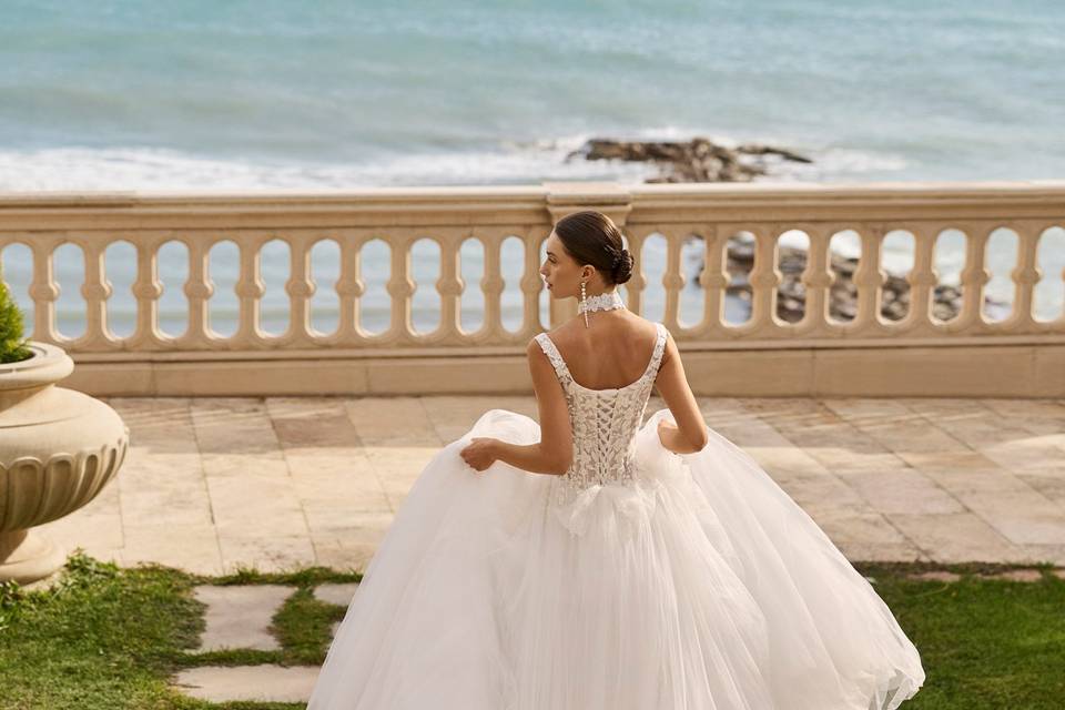 Luna Novias 27 Fleur