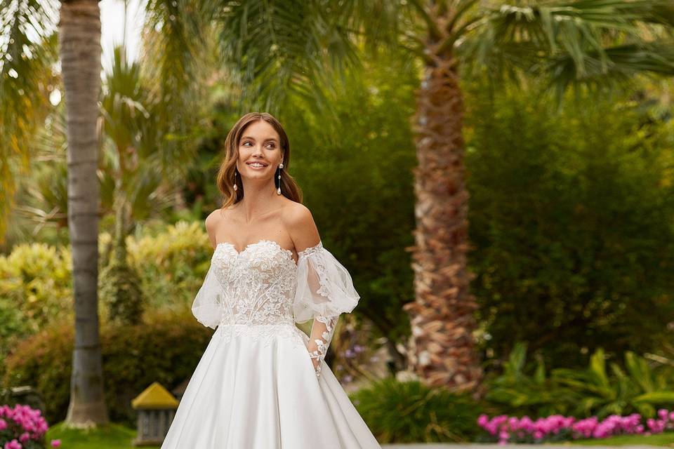 Adriana alier Luna Novias 2023