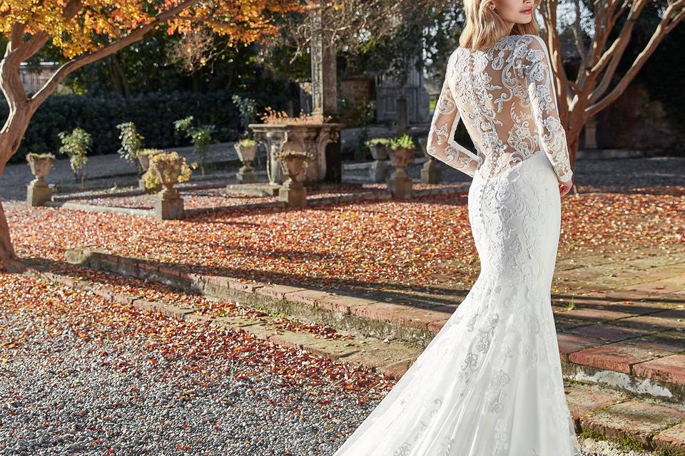 White One -Pronovias Group