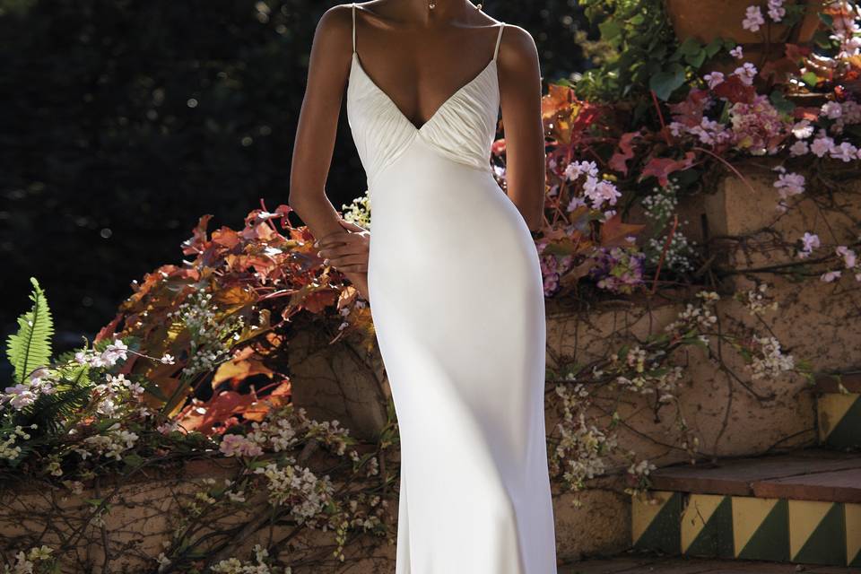 White one By Pronovias