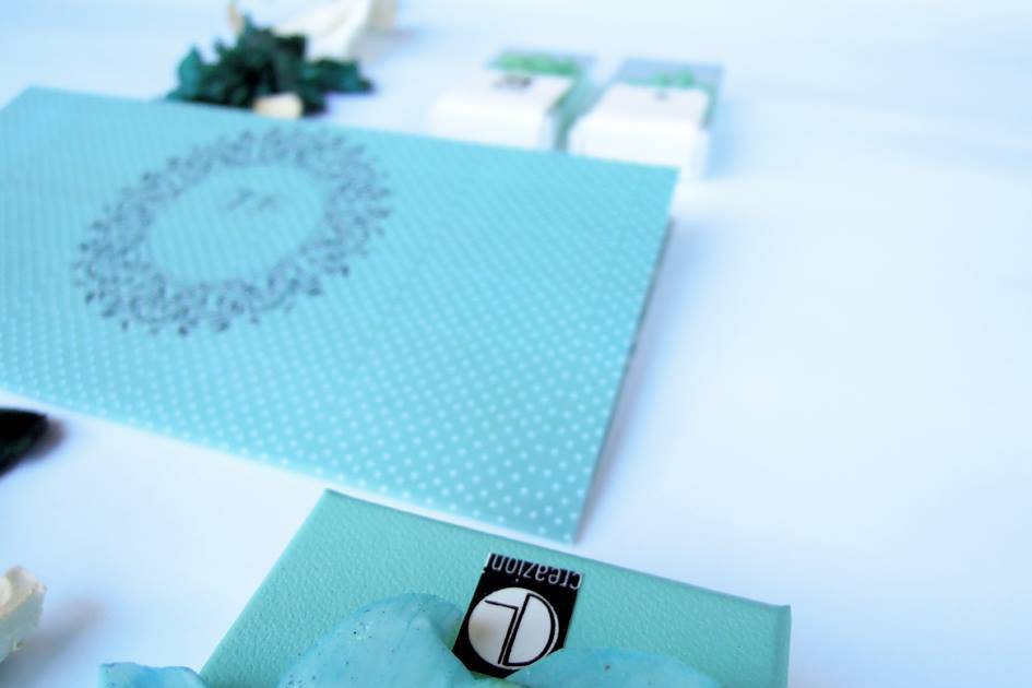 Small white pois Invitation