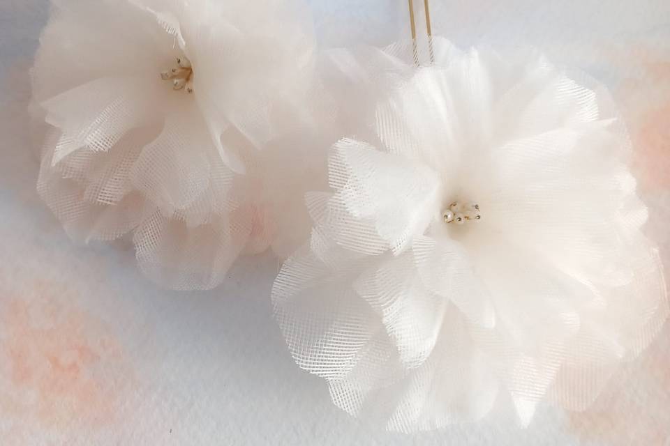 Forcine con fiori di organza