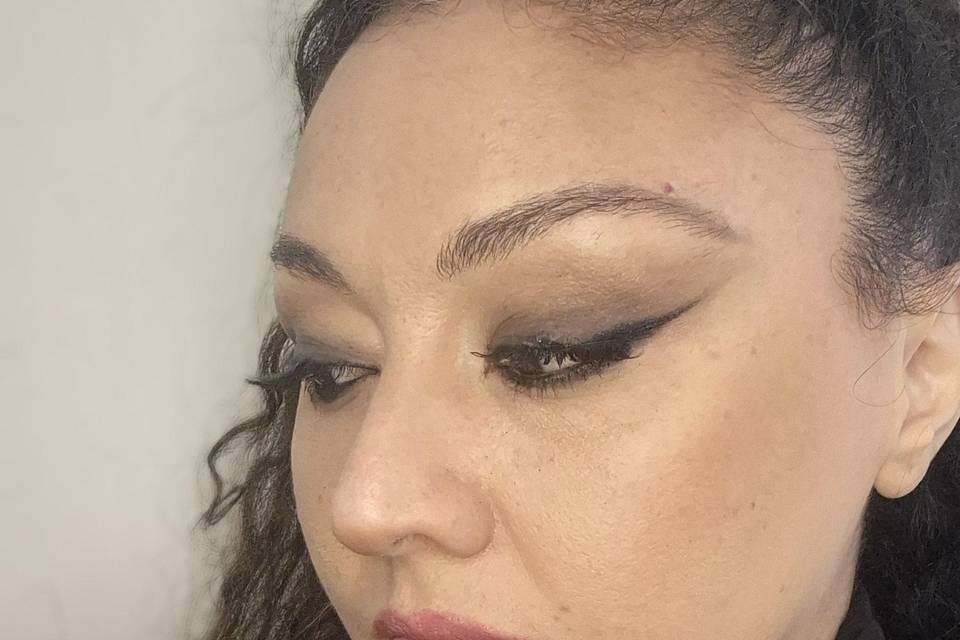 Smokey eyes