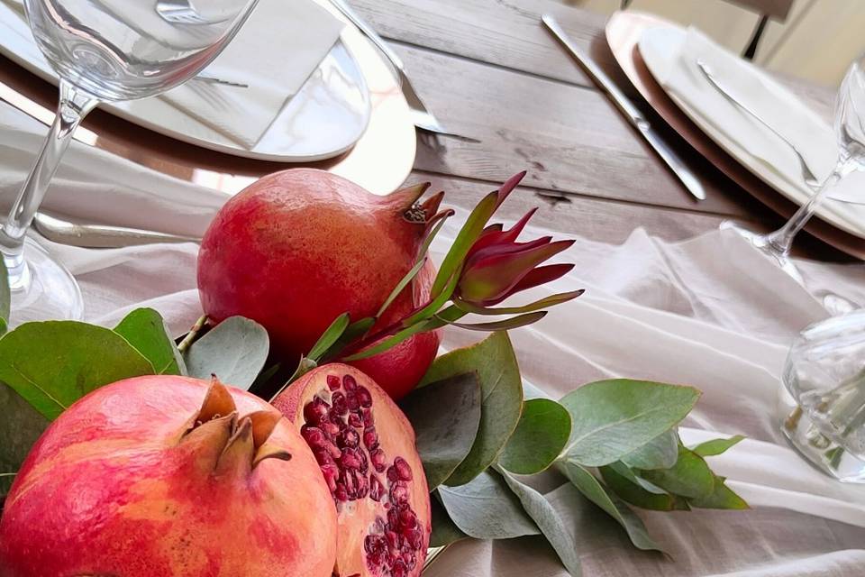 Country chic pomegranate weddi