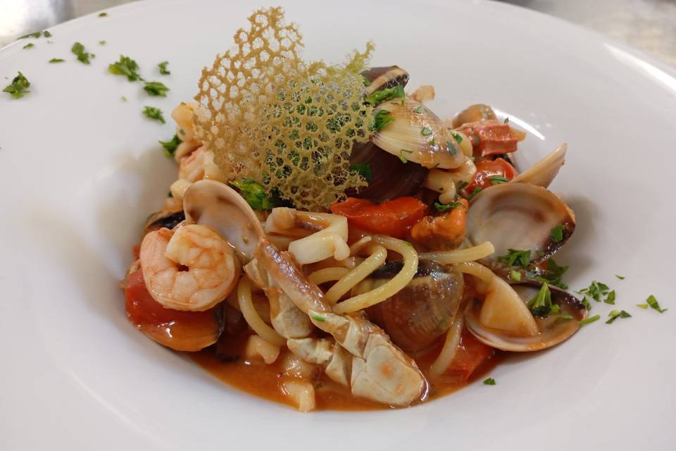 Spaghettone allo scoglio