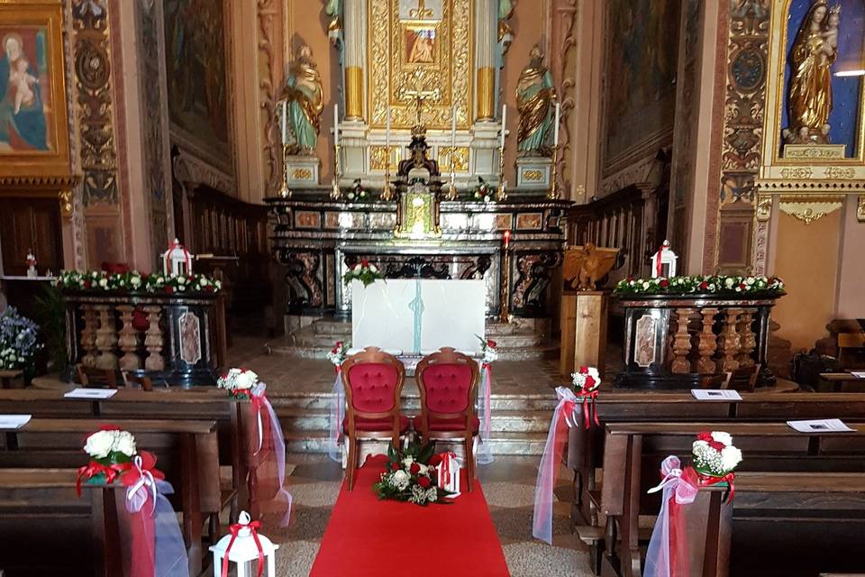 Allestimento Chiesa in red