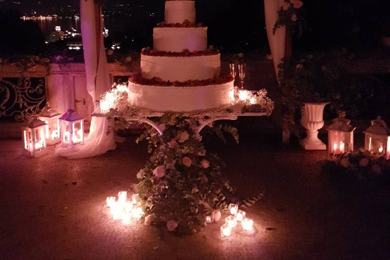 Wedding cake con arco