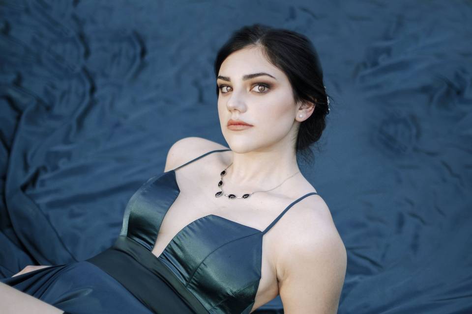 Intense smokey eyes