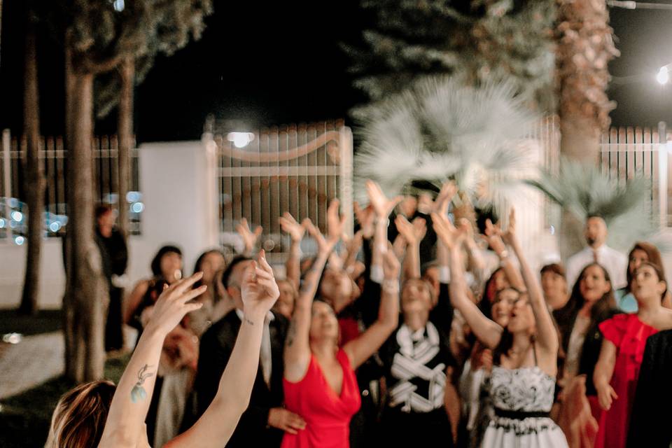 Il lancio del bouquet