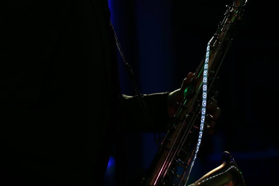 Sax led