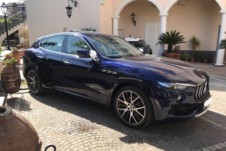 Maserati Levante Blu