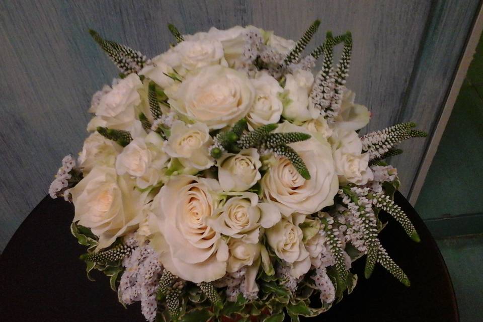 Fresco bouquet bianco e verde
