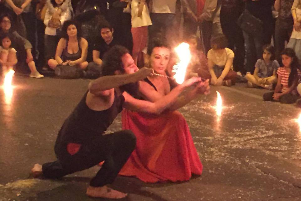 Spettacolo di danza con fuoco Brida Luna