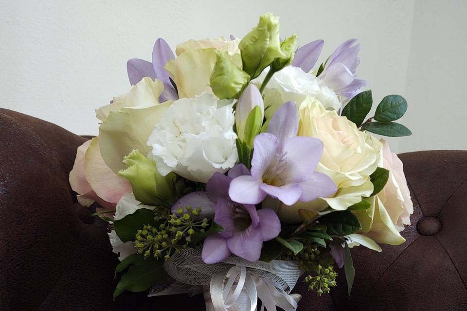 Bouquet sposa fresie miste