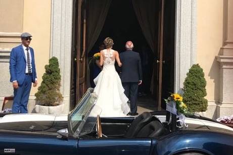 La sposa arriva in chiesa