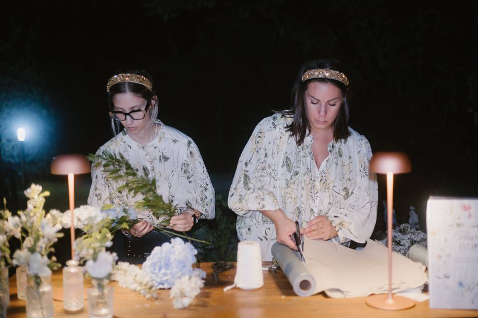 Flower bar