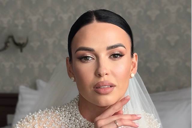 Bridal make up