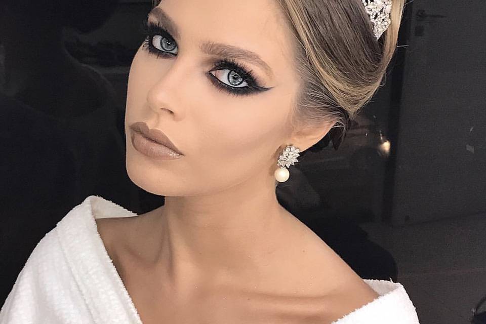 Bridal make up