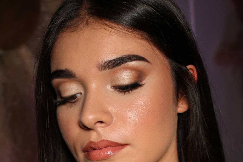 Soft makeup