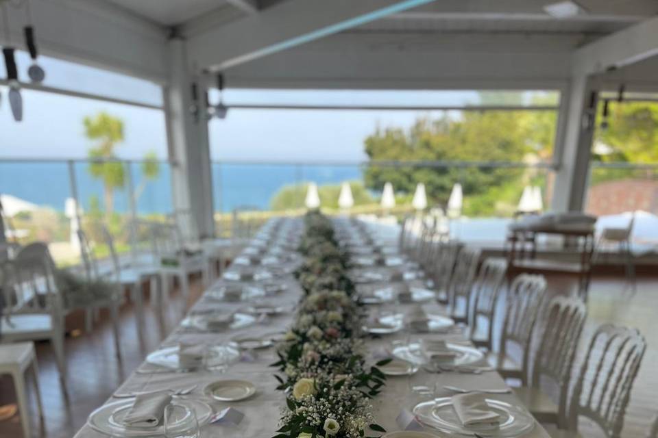 ALLESTIMENTO TAVOLO
