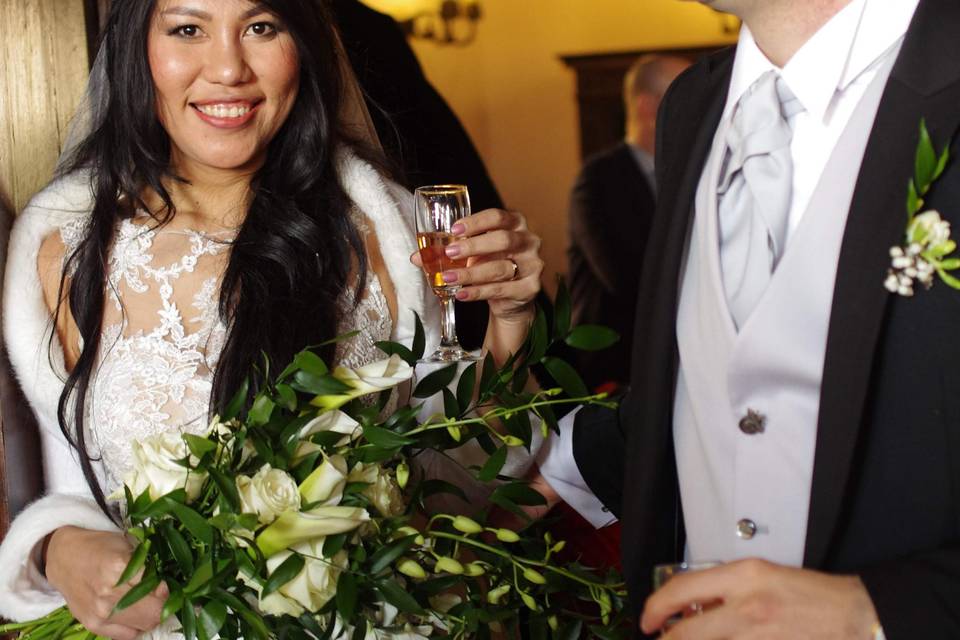 Bouquet per la sposa e corona