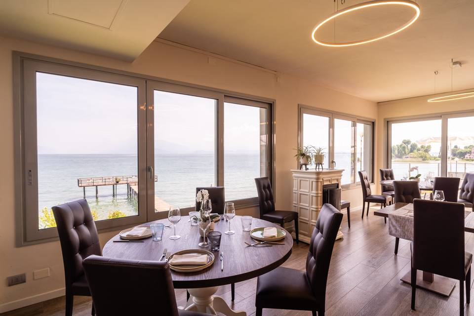 Restaurant2