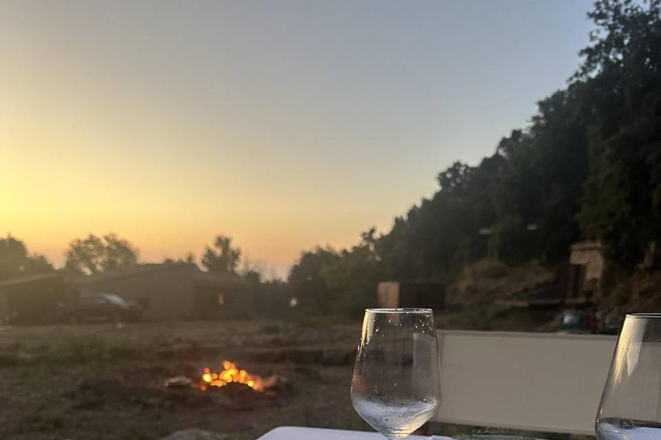Le cene intorno al firecamp