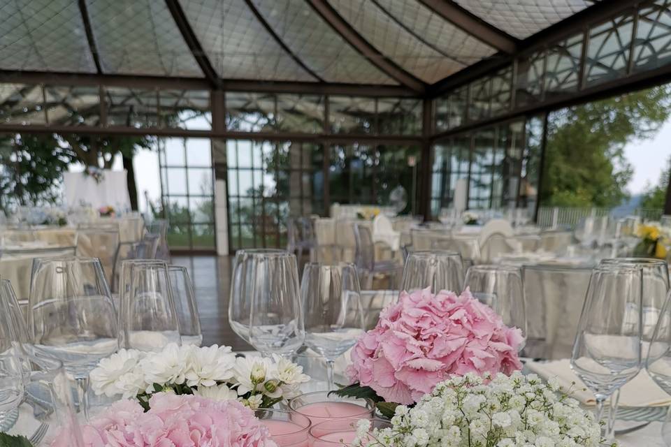 Centro tavola rosa