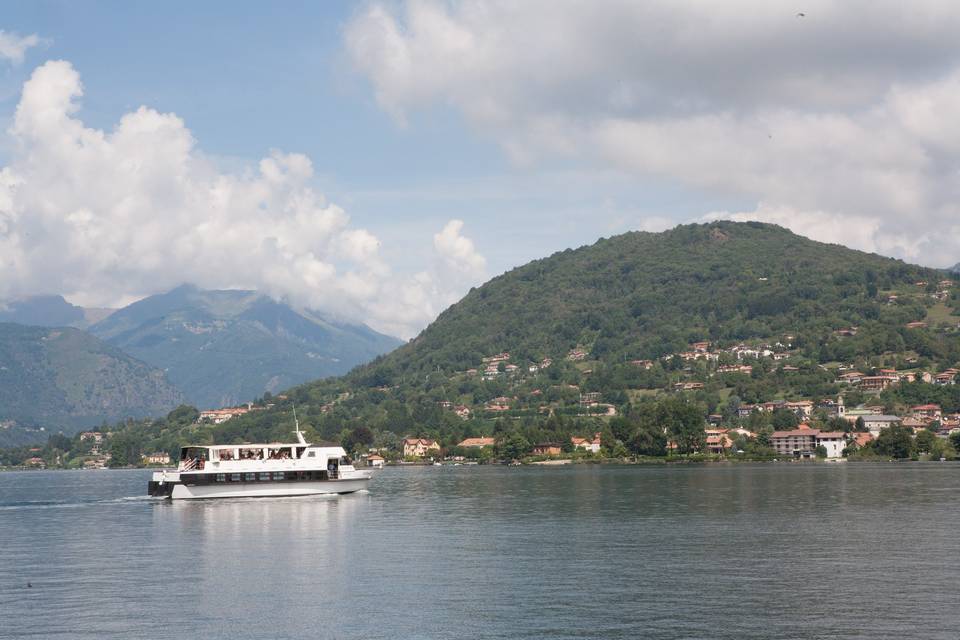 Battello lago d'orta