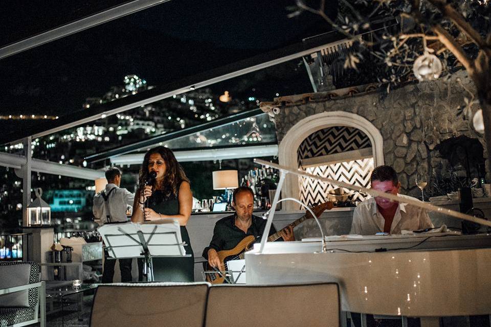 Music on the rocks, Positano