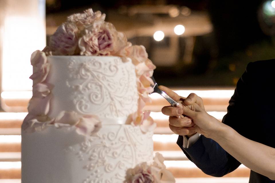 Wedding cake flower