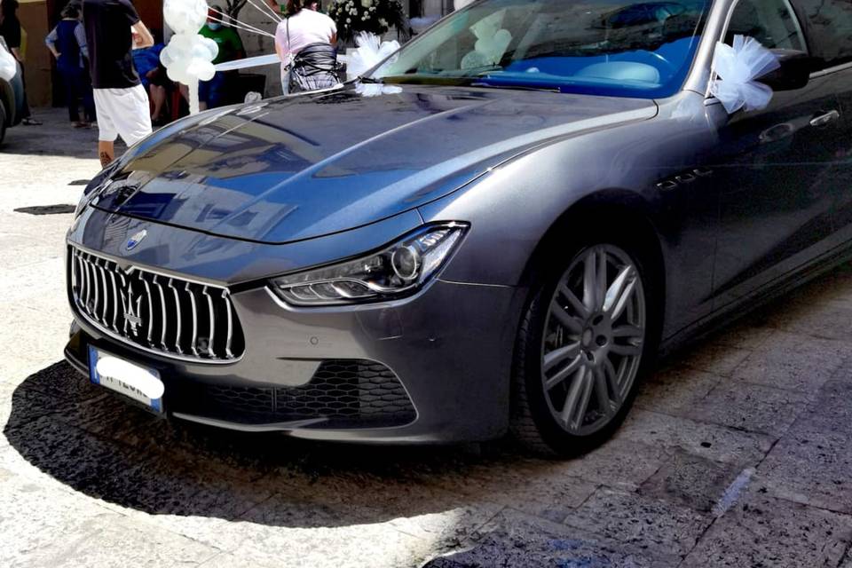 Luxury Car Autonoleggio