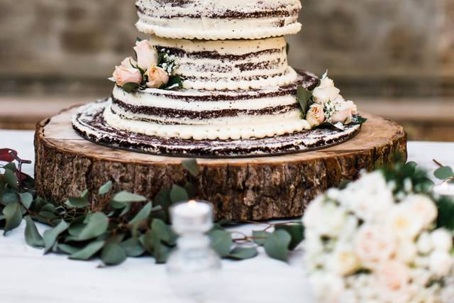 Per il compleanno di Nicola: una torta con 50 candeline rosse - Photo de I  Giardini dell'Erbavoglio Sala Ricevimenti Sharing, Castellana Grotte -  Tripadvisor