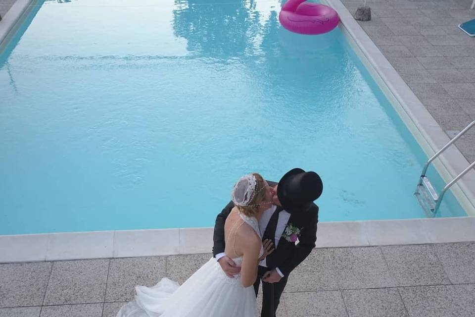Magici tramonti in piscina