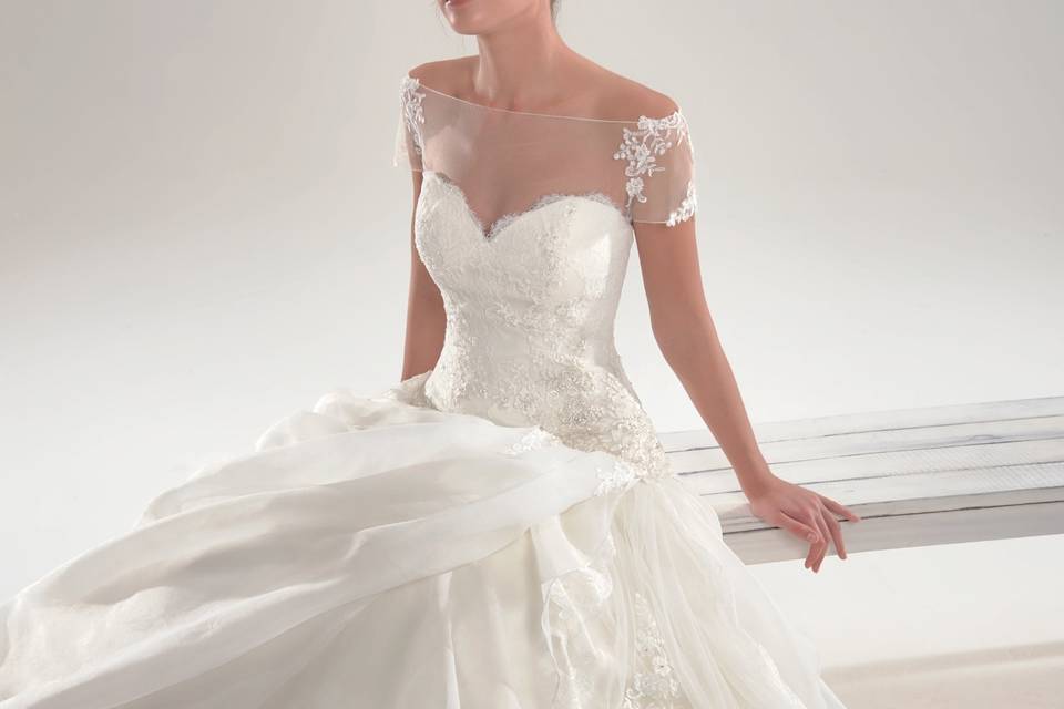 Pronovias 2020 thyone