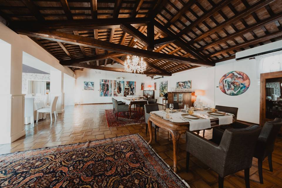 sala_ricevimento_decorata_tappeti