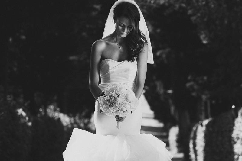 Una sposa sul viale