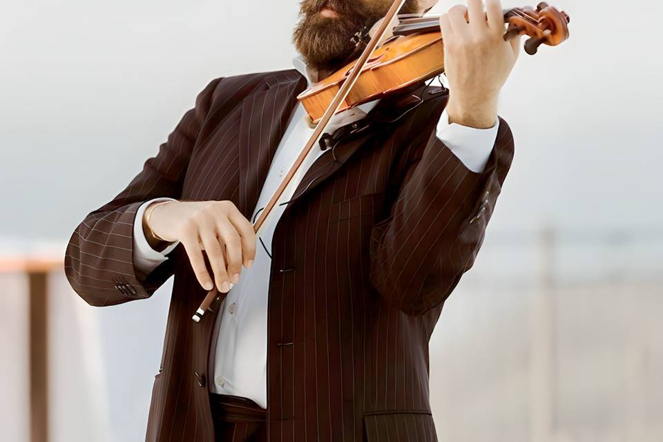 Andrea Granatiero Violino