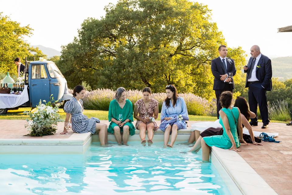 Aperitivo bordo piscina