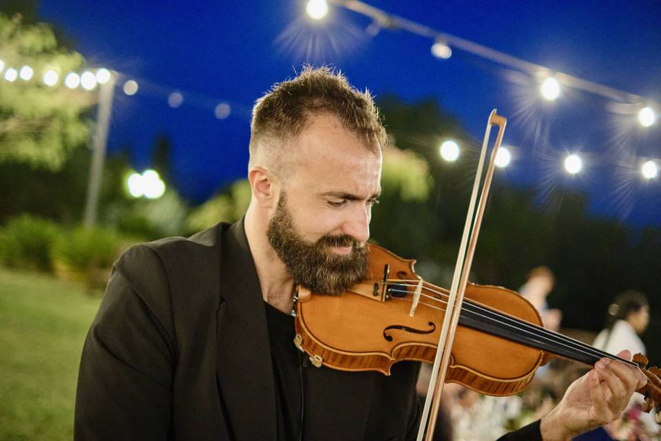 Andrea Granatiero Violino