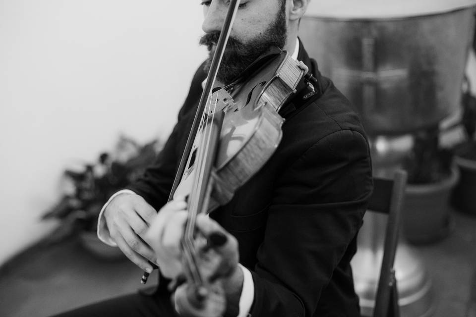 Andrea Granatiero Violino